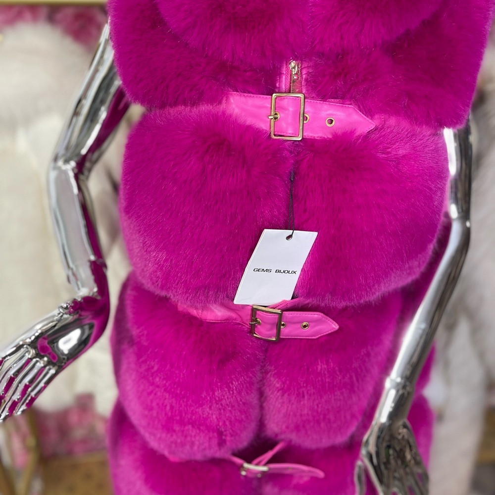 Glamour Fuchsia Fur Vest with Buckles - Picture 2 of 2